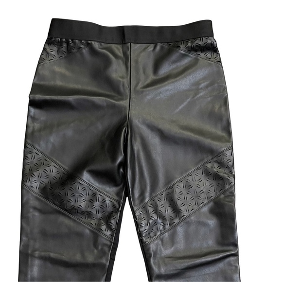 Bailey 44 Black Vegan Faux Leather Laser Cut Pants Size M Illusion Legging - Picture 4 of 9